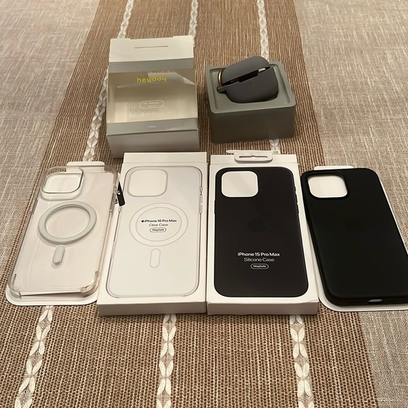 Apple Bundle - iPhone Accessories Bundle – MagSafe Cases & Wireless Earbuds